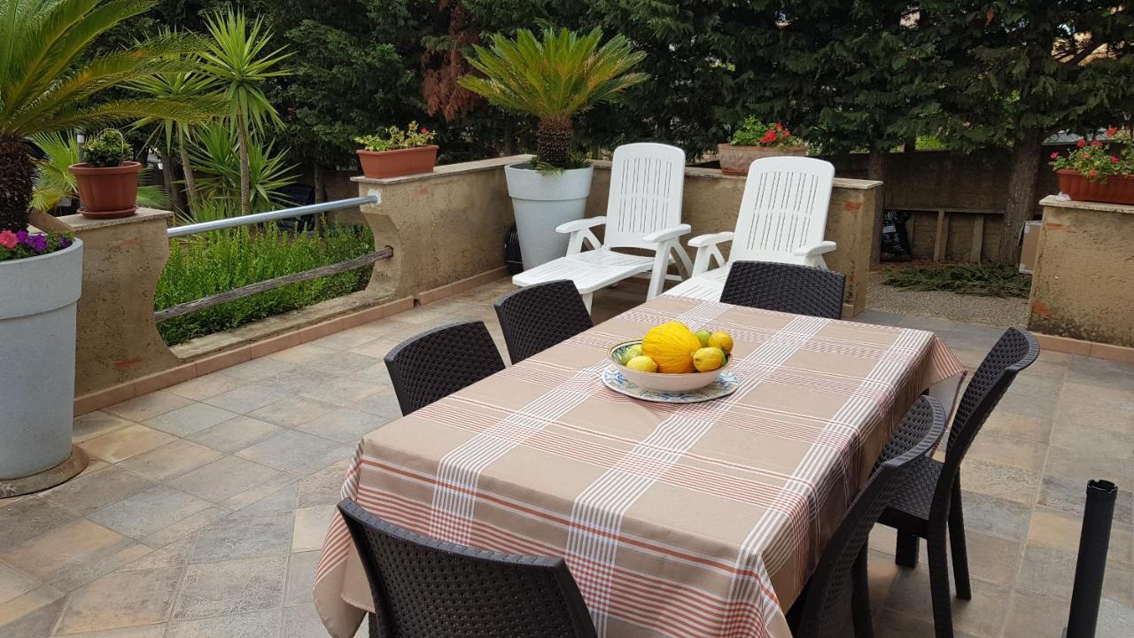 Casa Vacanze Villa Tropia Camastra Екстер'єр фото